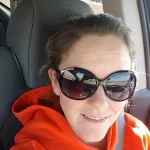 Meet your Posher, Melanie